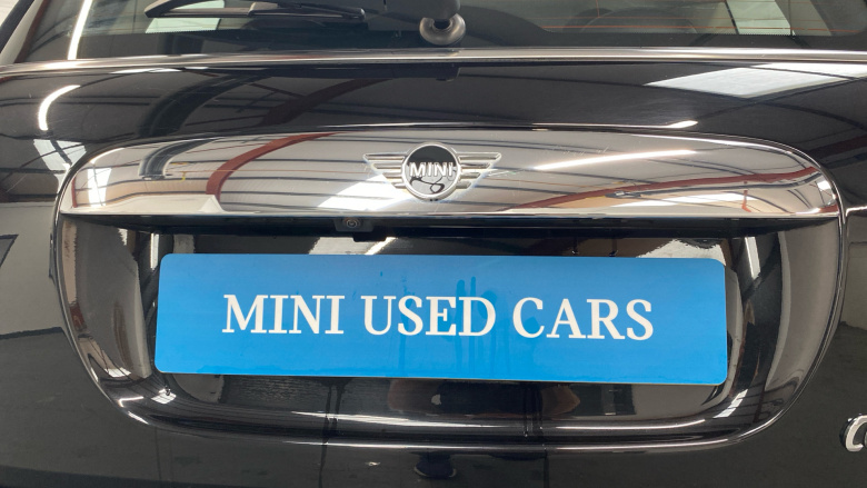 MINI Hatchback 1.5 Cooper Exclusive II 3dr Petrol Hatchback